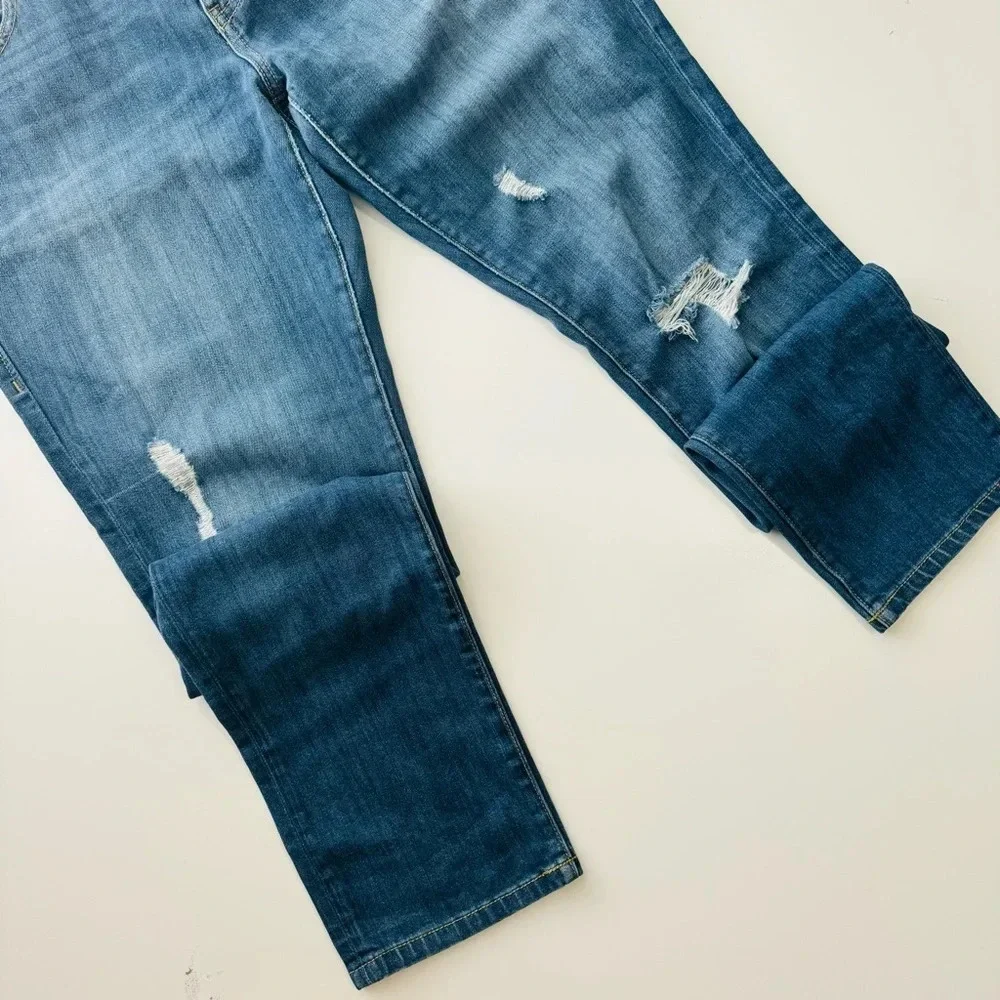 CAbi Jeans Slim Boyfriend Distressed Stretch Whiskering‎ Dark Wash Blue Size 8